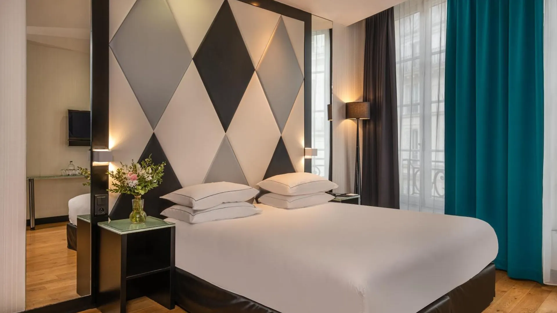 L'empire - Louvre 4* Paryż