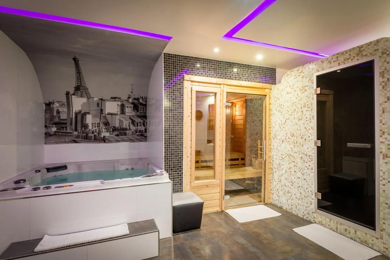L'empire - Louvre Hotel Parigi