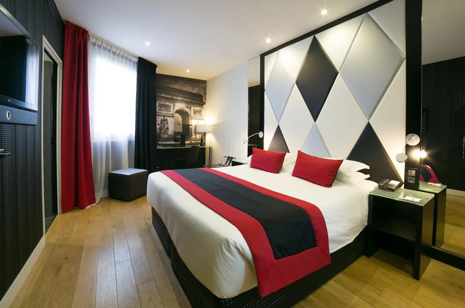 Otel L'empire - Louvre 4*