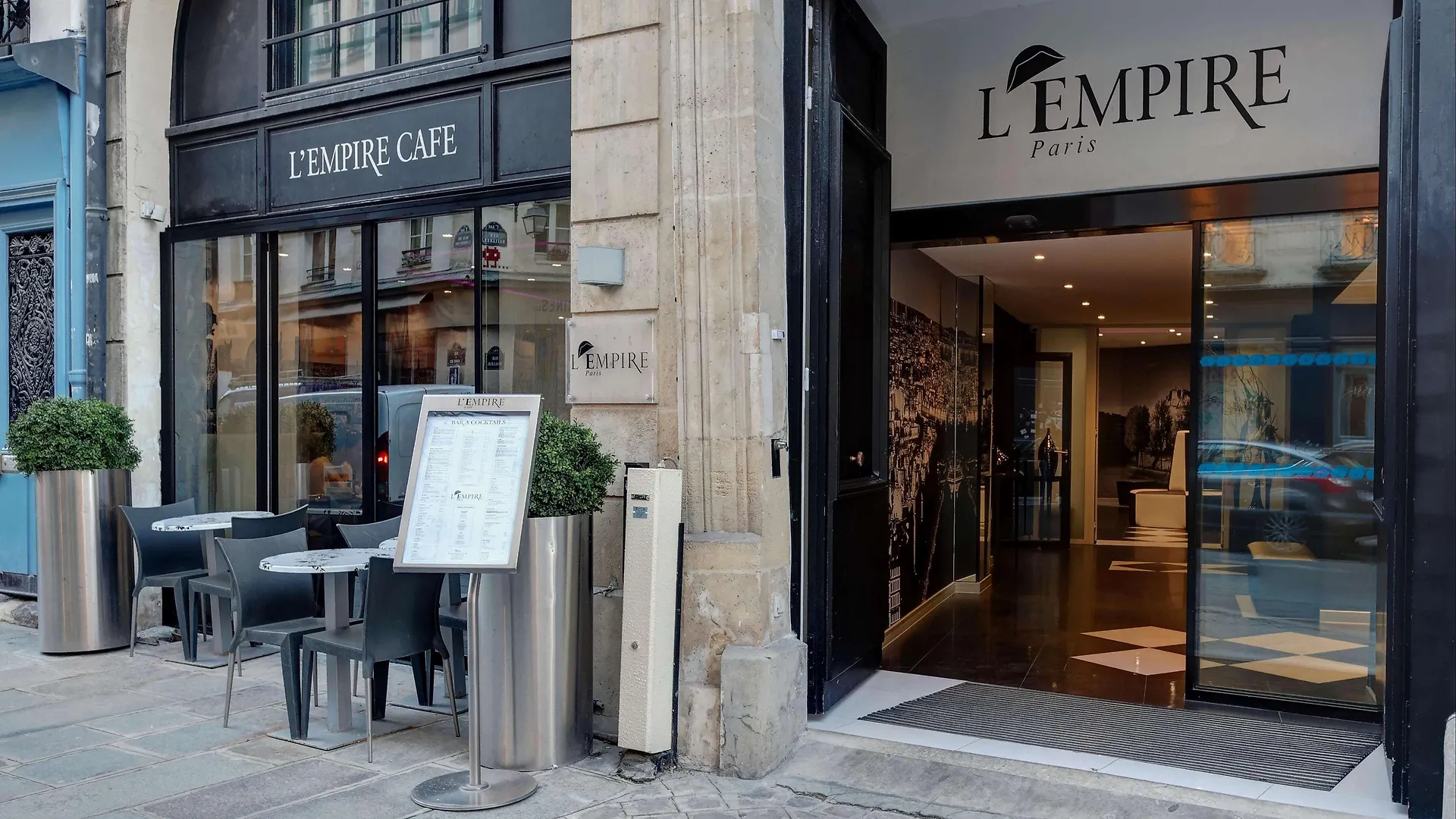 L'empire - Louvre Hotel