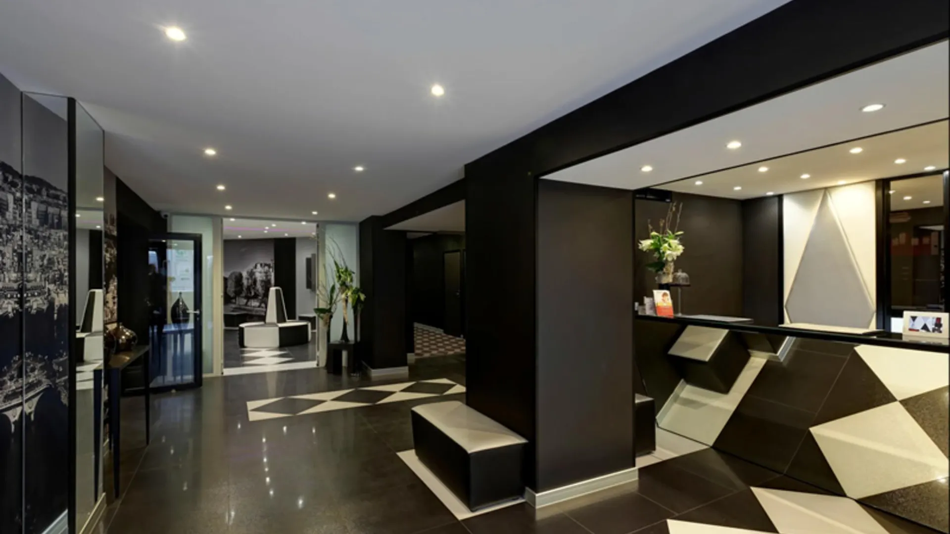 Hotel L'empire - Louvre 4*