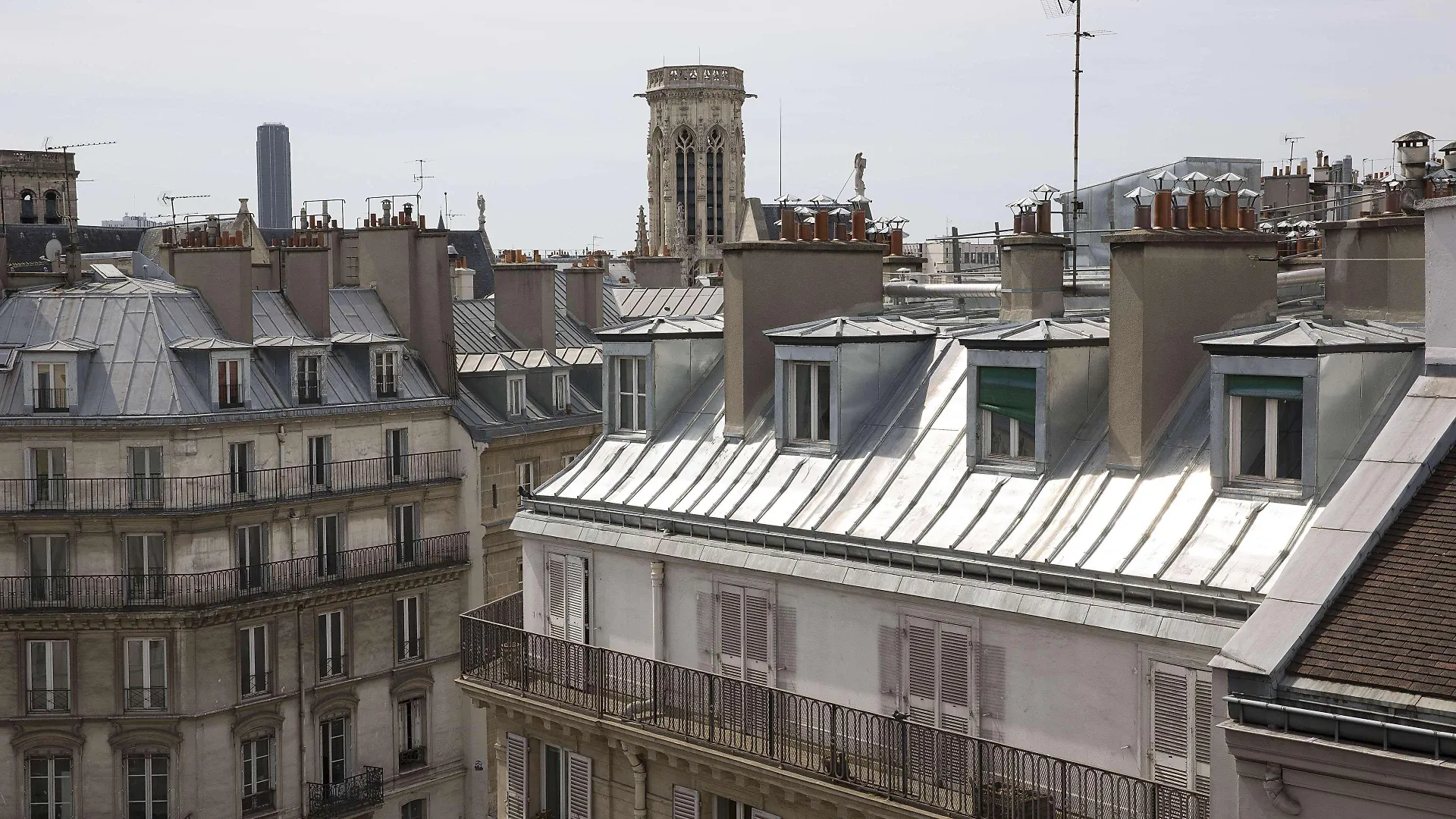 L'empire - Louvre Hotel Parigi