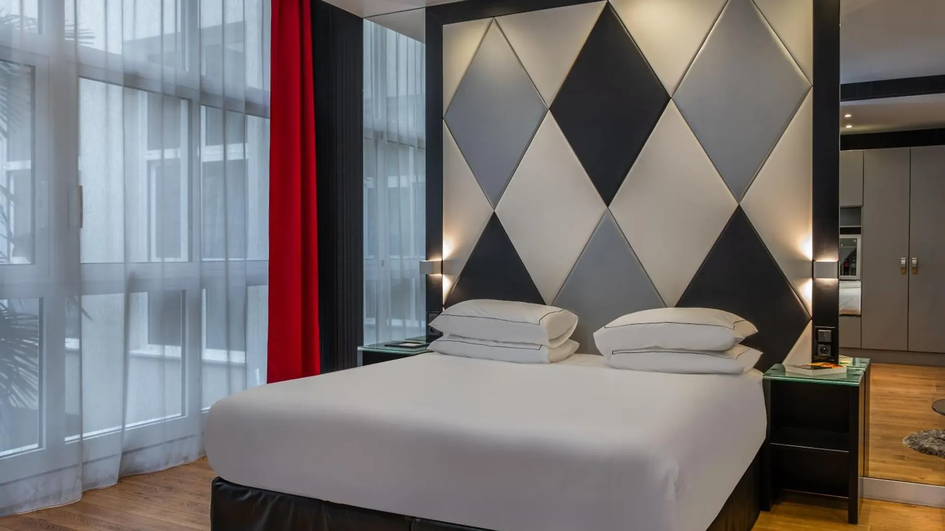 Hotel L'empire - Louvre 4*